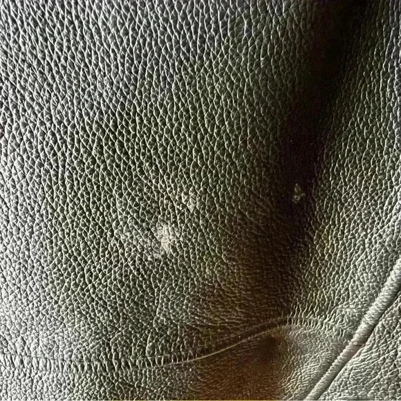 Harley Davidson Leather Jacket - Picture 5 of 13